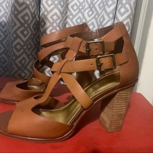 Ralph Lauren Heals Size 8